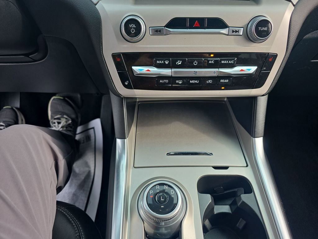 Certified 2023 Ford Explorer XLT w/ Equipment Group 202A image 32