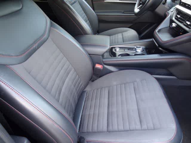 Certified 2025 Ford Explorer ST-Line AWD/4WD image 12