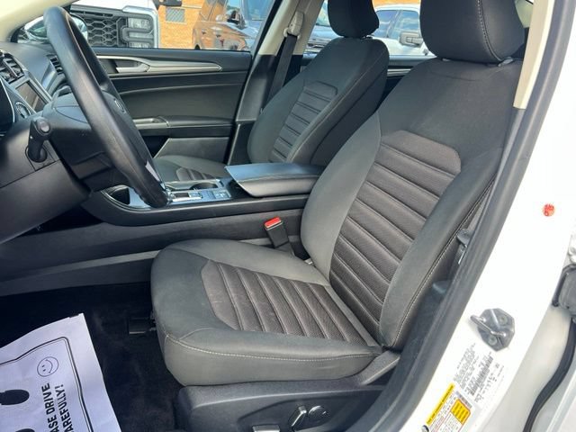 Certified 2019 Ford Fusion SE FWD image 19