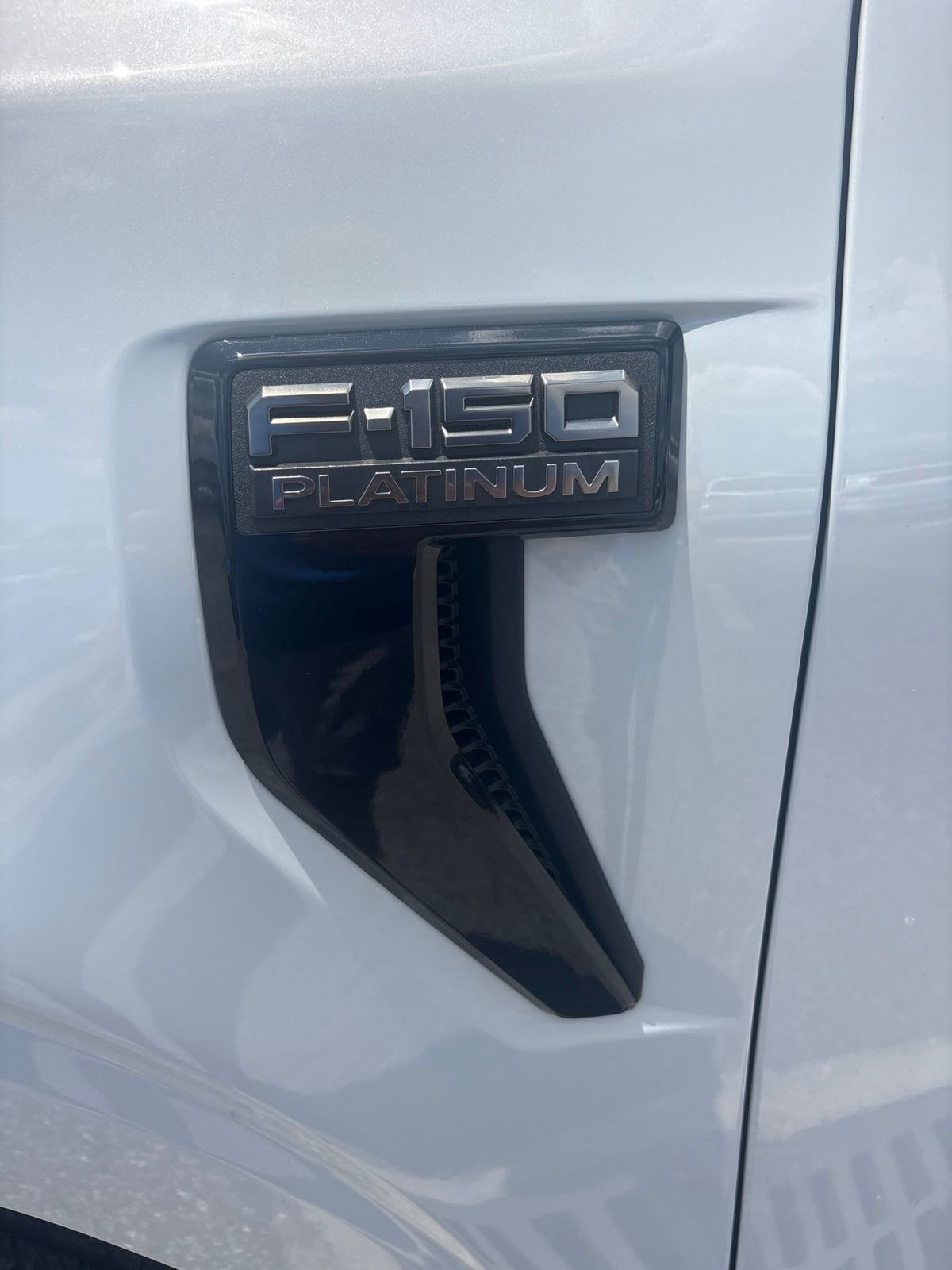 Certified 2025 Ford F150 Platinum w/ FX4 Off-Road Package AWD/4WD image 13