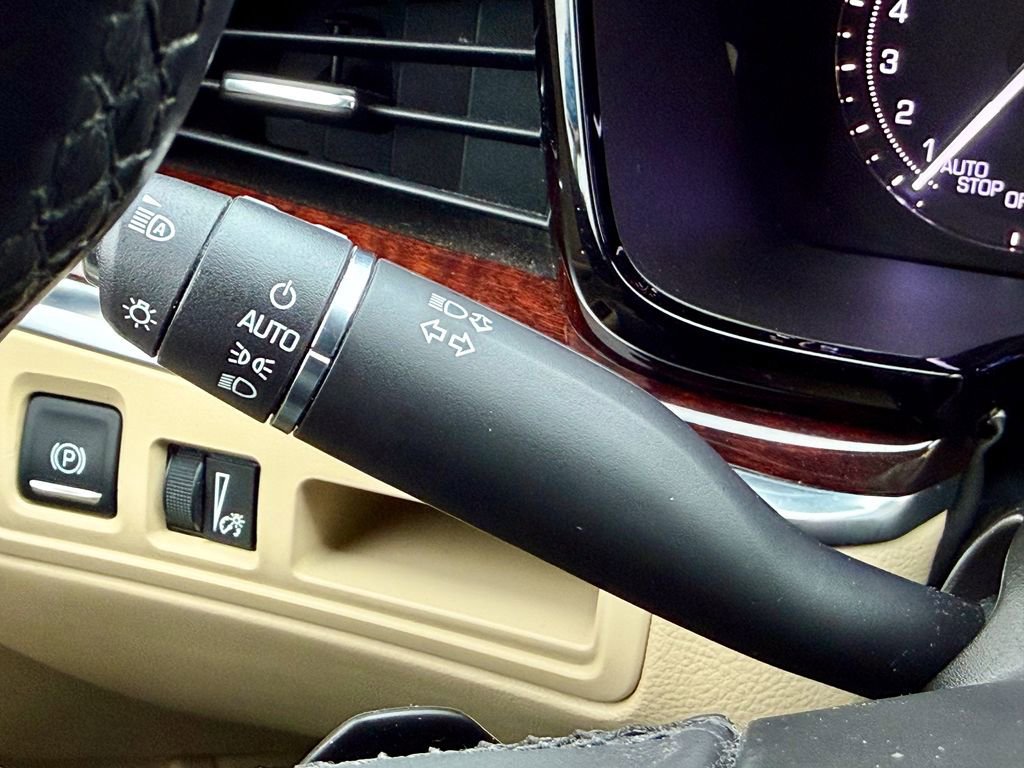 Used 2017 Cadillac XT5 Premium Luxury image 23