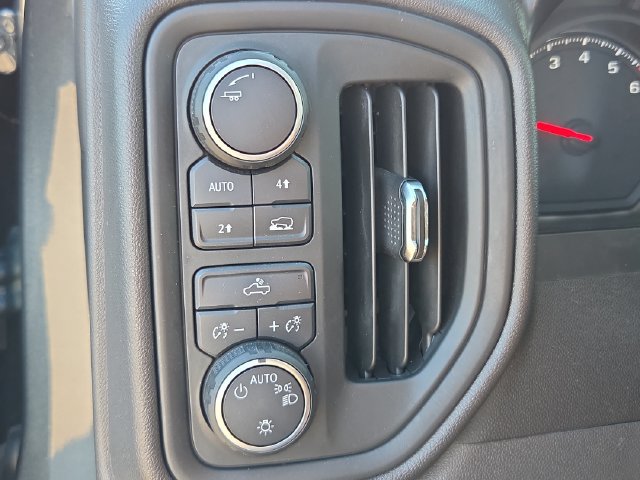 Used 2020 Chevrolet Silverado 1500 Custom w/ Custom Value Package AWD/4WD image 21