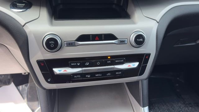 Certified 2022 Ford Explorer XLT w/ Equipment Group 202A image 14