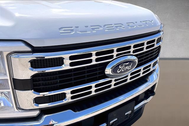 Certified 2025 Ford F350 XLT AWD/4WD image 24