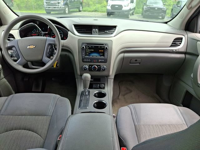 Used 2017 Chevrolet Traverse LS FWD image 18
