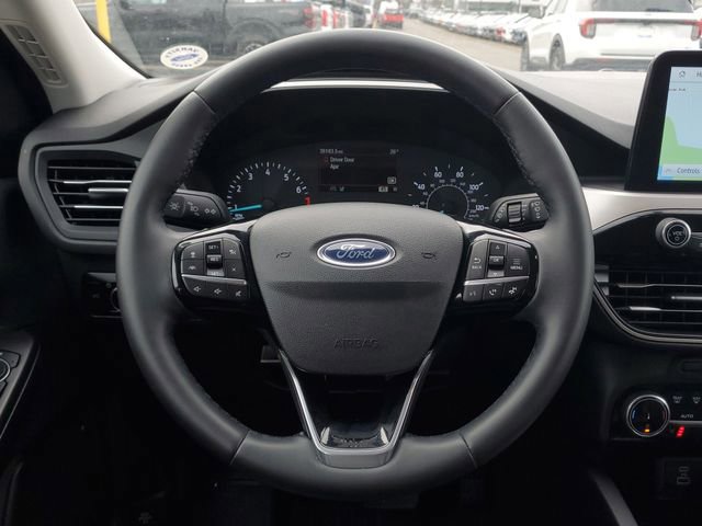 Certified 2022 Ford Escape SEL image 30