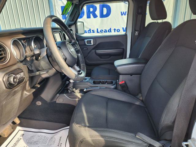 Used 2019 Jeep Wrangler Sport AWD/4WD image 12