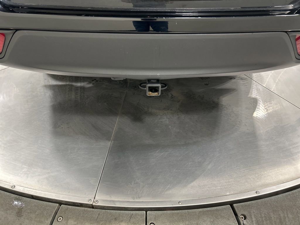 Used 2021 Toyota Highlander XLE AWD/4WD image 34