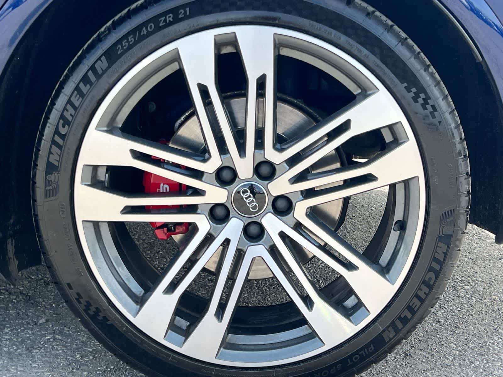 Used 2018 Audi SQ5 Premium Plus w/ S Sport Package AWD/4WD image 14