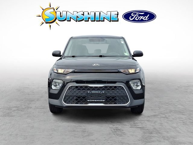 Used 2021 Kia Soul LX FWD image 2