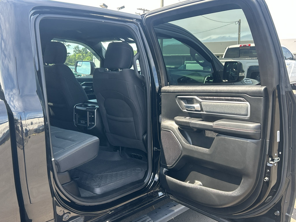 Used 2022 RAM 1500 Big Horn AWD/4WD image 36