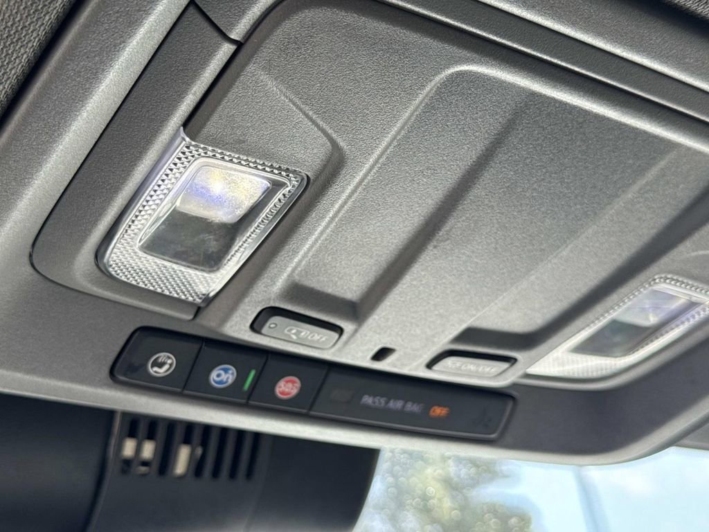 Used 2022 Chevrolet Silverado 1500 Custom RWD image 28