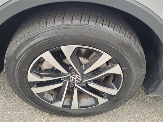 Used 2024 Volkswagen Tiguan S image 17