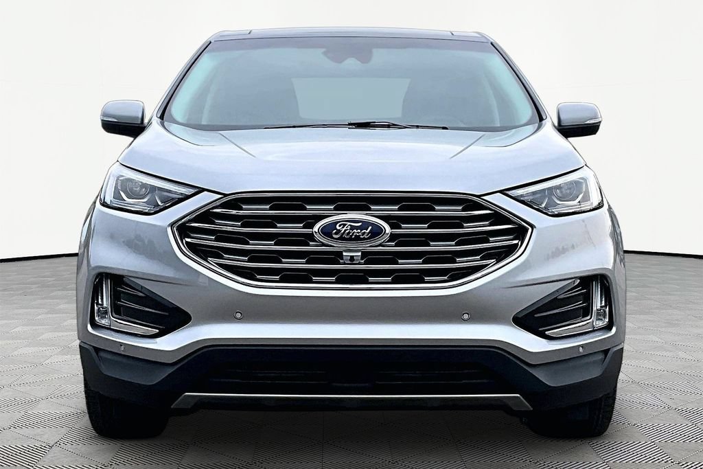 Certified 2024 Ford Edge Titanium w/ Equipment Group 301A AWD/4WD image 3