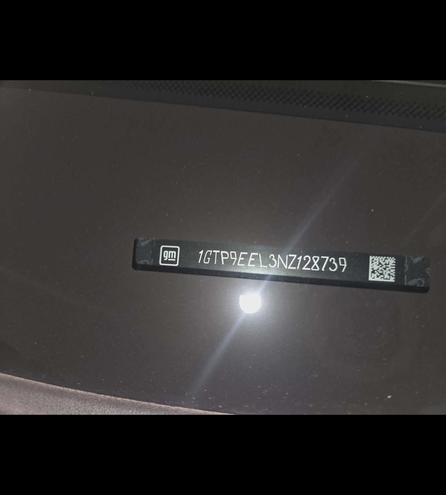 Used 2022 GMC Sierra 1500 AT4 w/ AT4 Premium Package AWD/4WD image 3