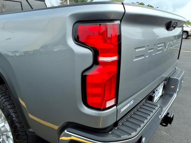 Used 2024 Chevrolet Silverado 3500 LTZ w/ LTZ Convenience Package AWD/4WD image 11