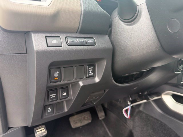 Used 2022 Nissan Frontier SV AWD/4WD image 14