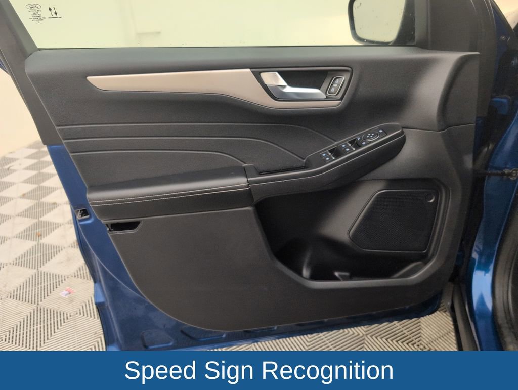 Certified 2022 Ford Escape SEL FWD image 32