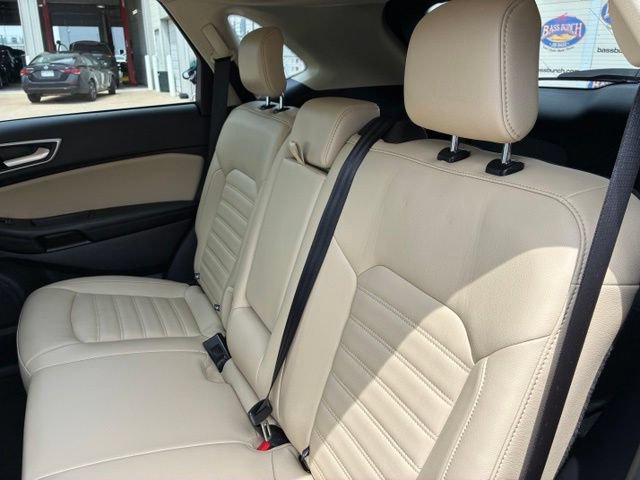Certified 2024 Ford Edge SEL w/ Convenience Package AWD/4WD image 9