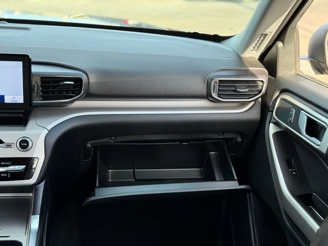 Certified 2023 Ford Explorer XLT w/ Equipment Group 202A image 35