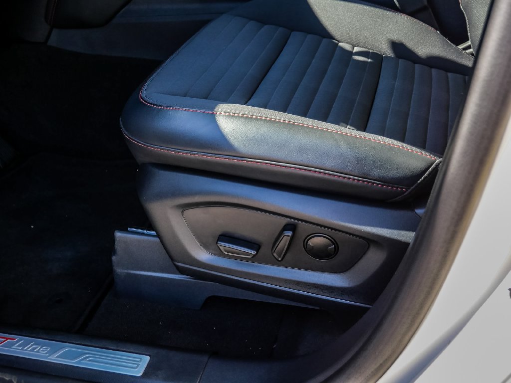 Certified 2025 Ford Explorer ST-Line RWD image 34