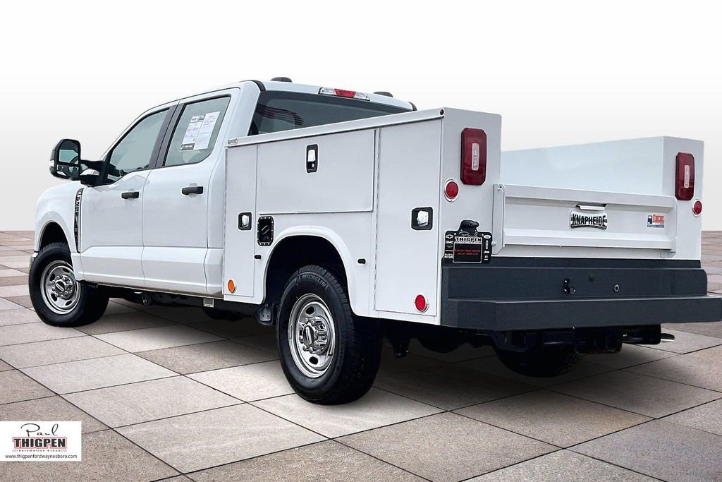 Certified 2025 Ford F250 XL w/ XL Chrome Package image 2
