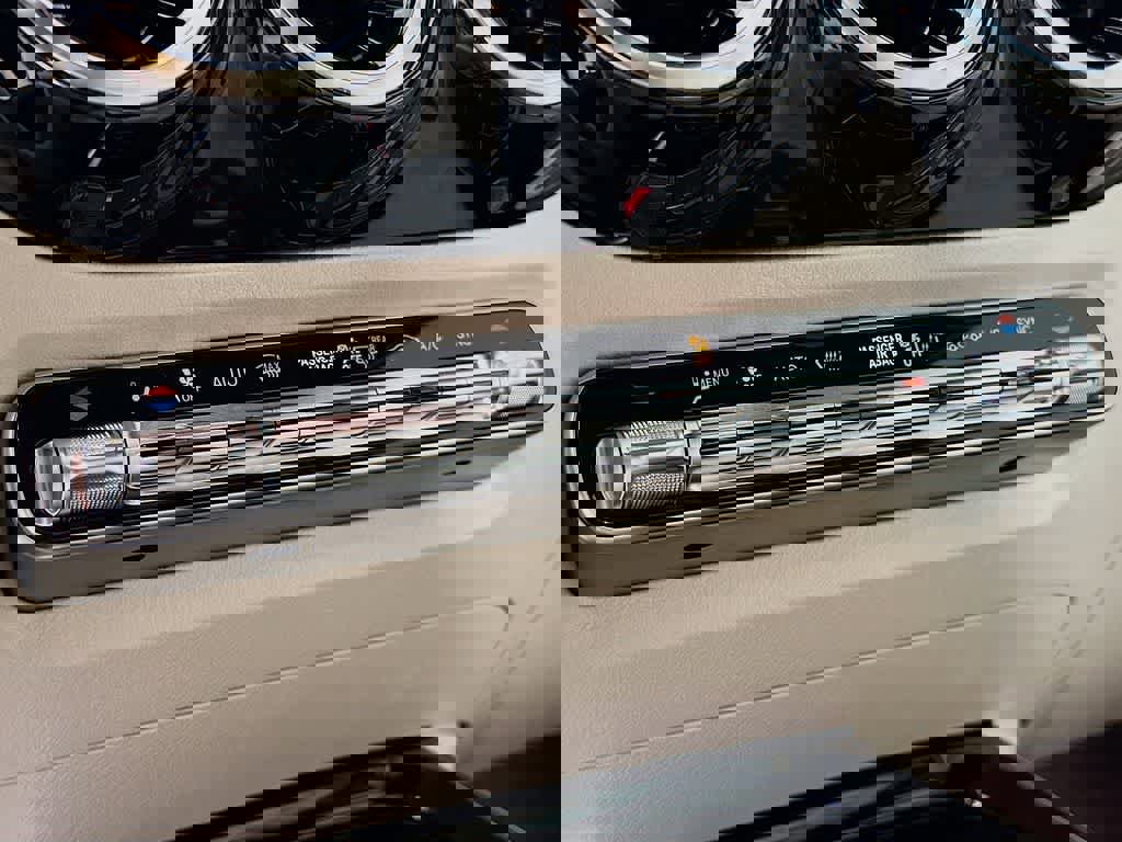 Used 2025 Mercedes-Benz GLA 250 4MATIC image 21