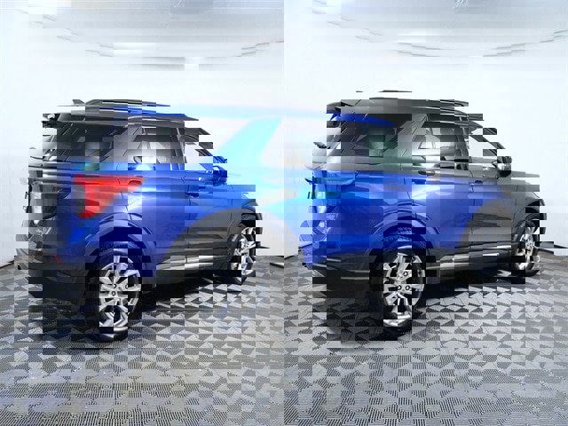 Certified 2023 Ford Explorer XLT w/ Equipment Group 202A image 8
