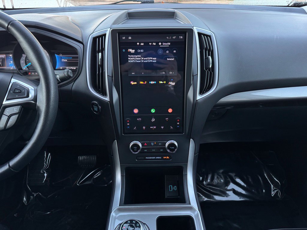 Certified 2023 Ford Edge SEL w/ Convenience Package AWD/4WD image 2