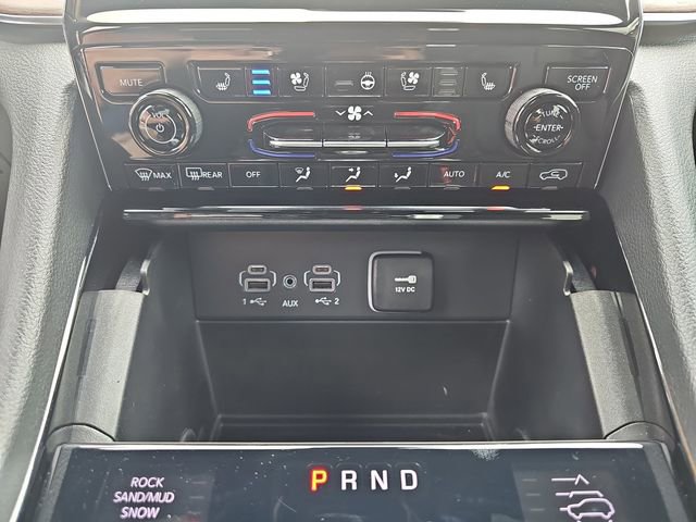 Used 2025 Jeep Grand Cherokee Summit w/ Obsidian Package AWD/4WD image 29