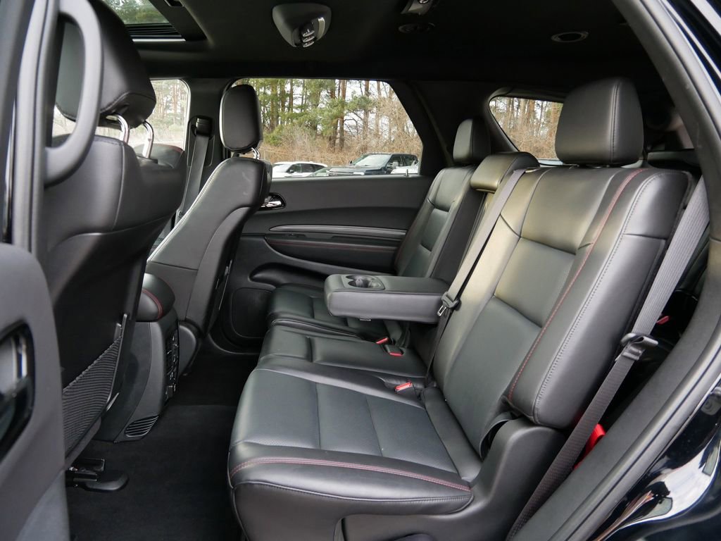 Used 2025 Dodge Durango GT AWD/4WD image 11