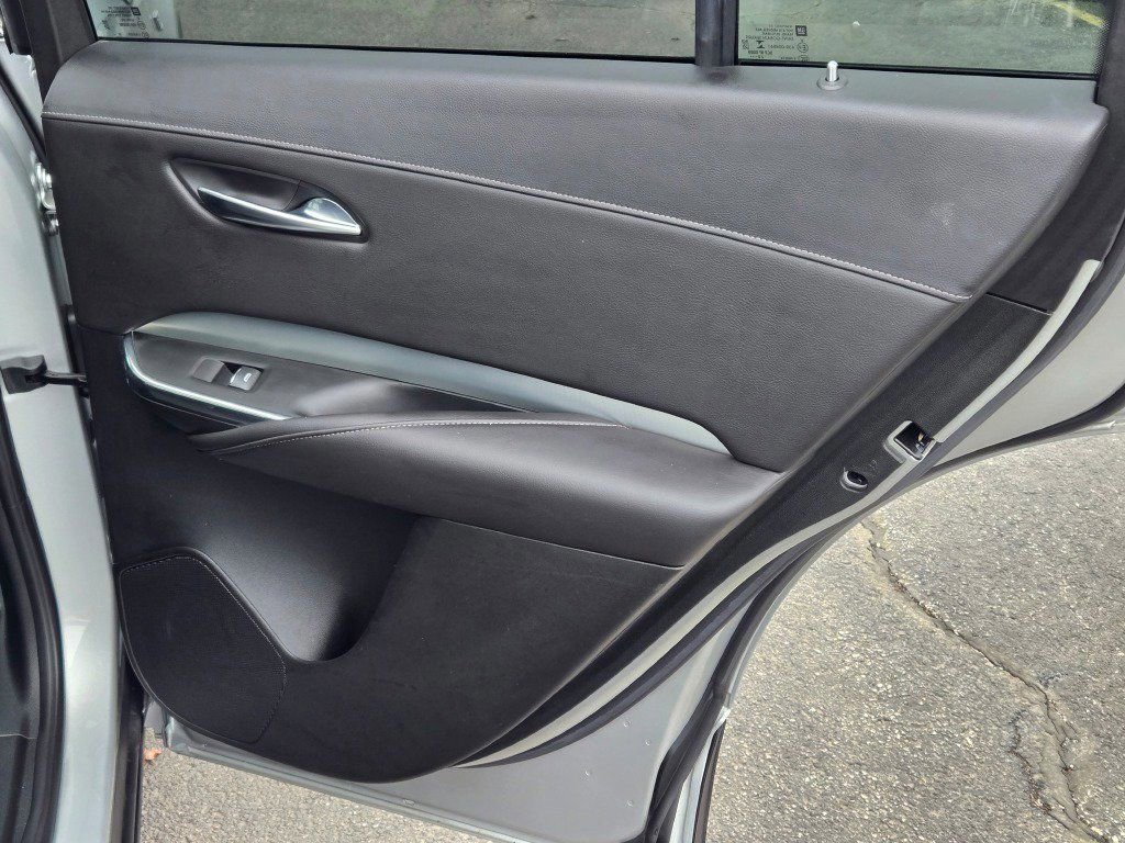 Used 2021 Cadillac XT4 Premium Luxury w/ Cold Weather Package image 12