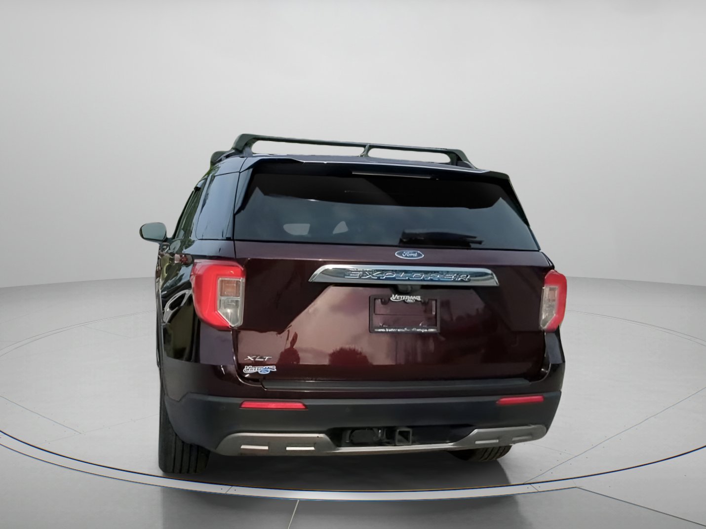 Certified 2022 Ford Explorer XLT w/ Equipment Group 202A RWD image 23