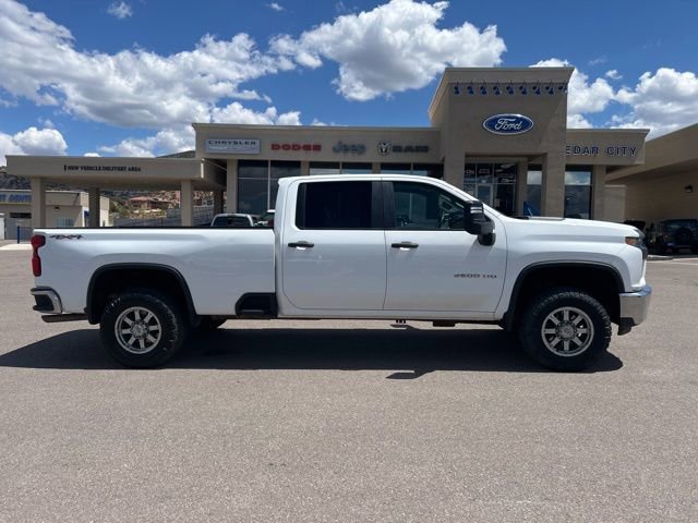Used 2021 Chevrolet Silverado 2500 W/T w/ WT Convenience Package AWD/4WD image 4
