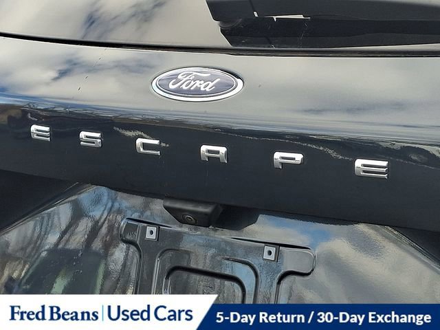 Certified 2022 Ford Escape SE w/ SE Sport Appearance Package image 31
