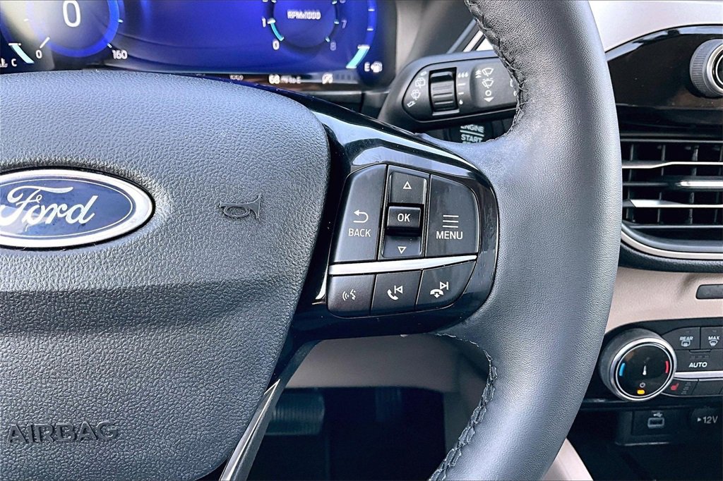 Certified 2022 Ford Escape SEL w/ Technology Package image 19