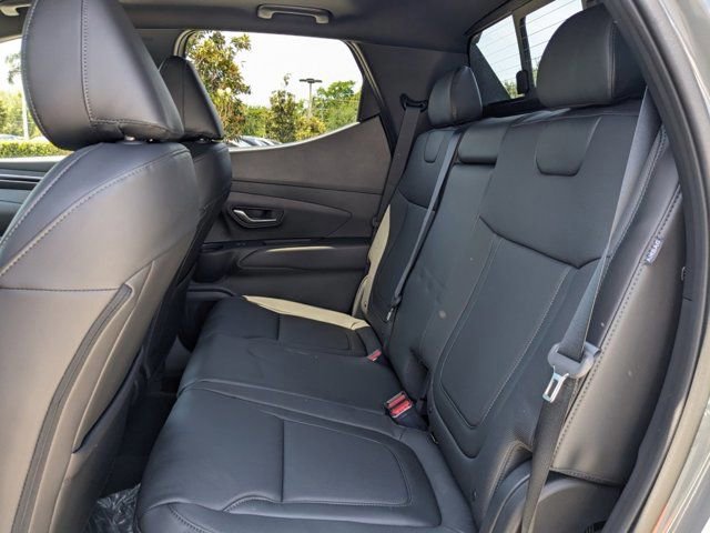 Used 2024 Hyundai Santa Cruz Night image 17
