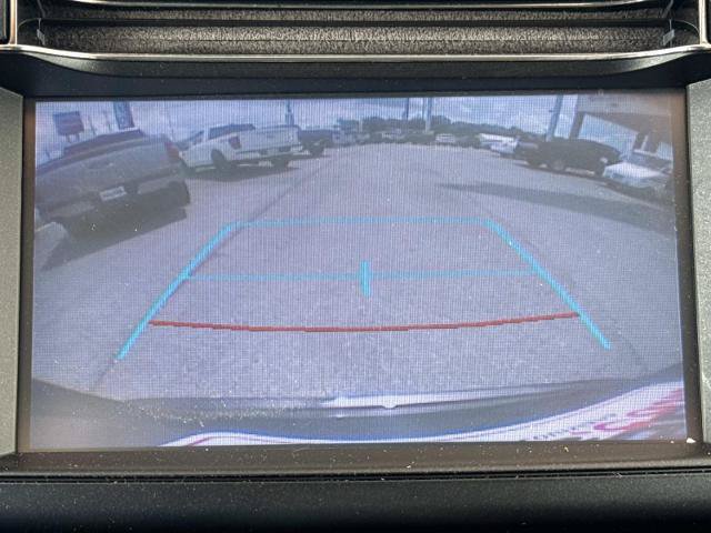 Used 2018 Toyota RAV4 LE FWD image 23