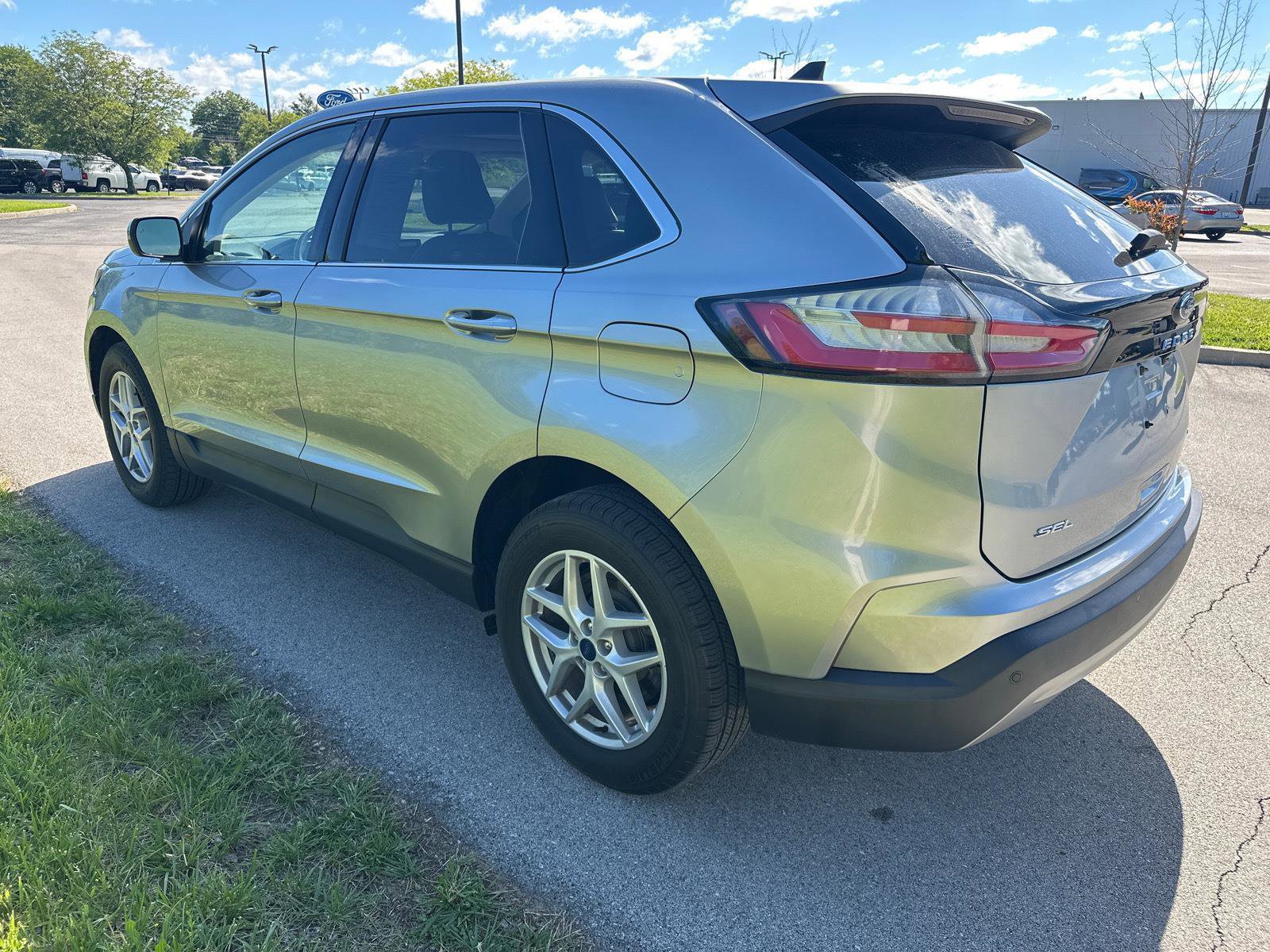 Certified 2022 Ford Edge SEL w/ Convenience Package AWD/4WD image 13