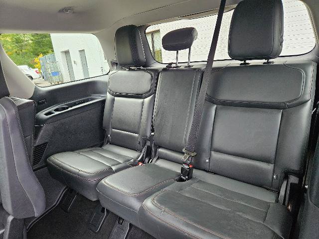Certified 2025 Ford Expedition Active AWD/4WD image 12