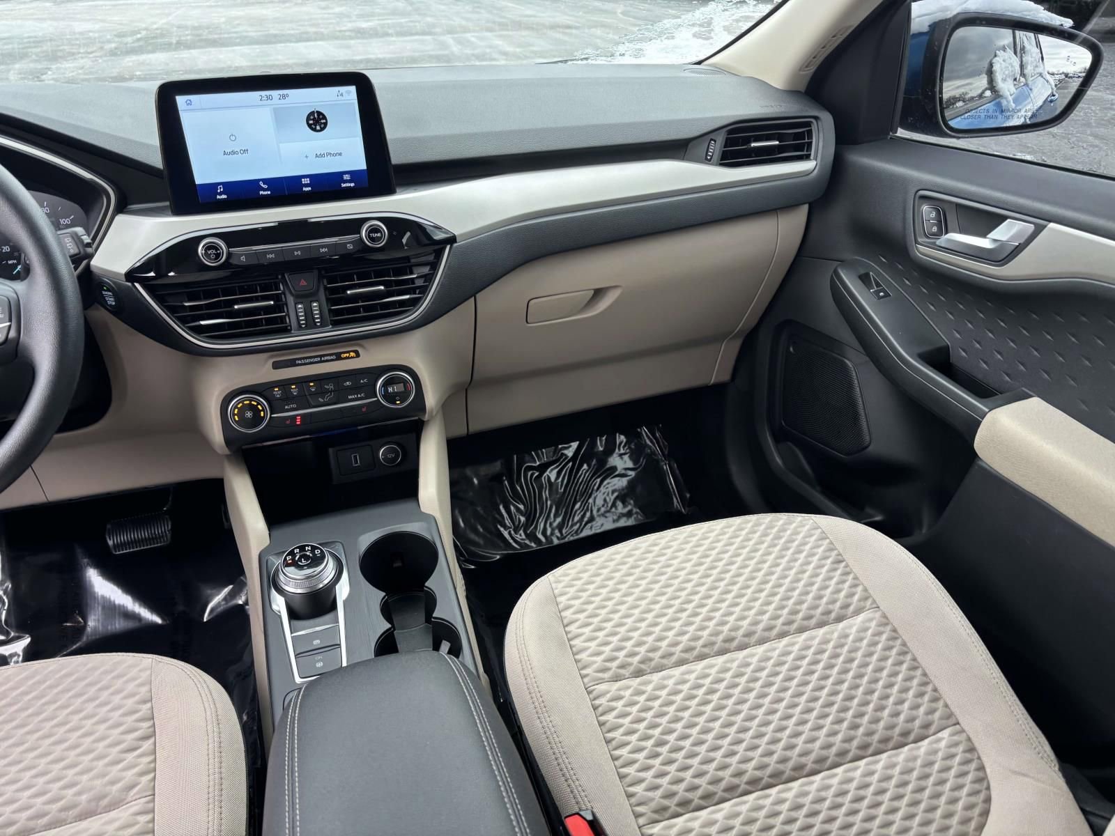 Certified 2020 Ford Escape SE image 33
