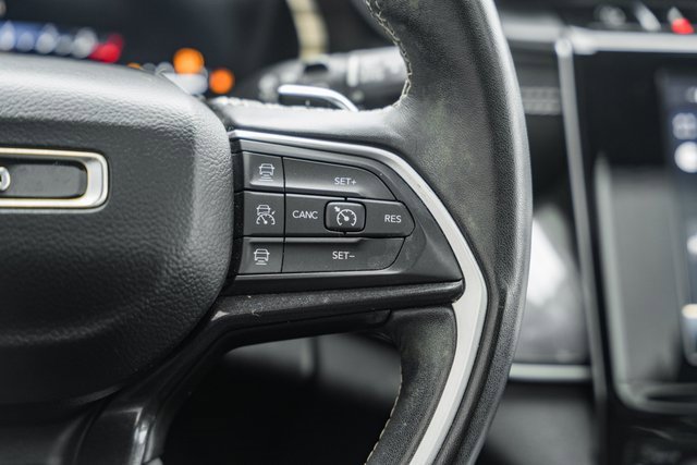 Used 2022 Jeep Grand Cherokee Altitude image 33