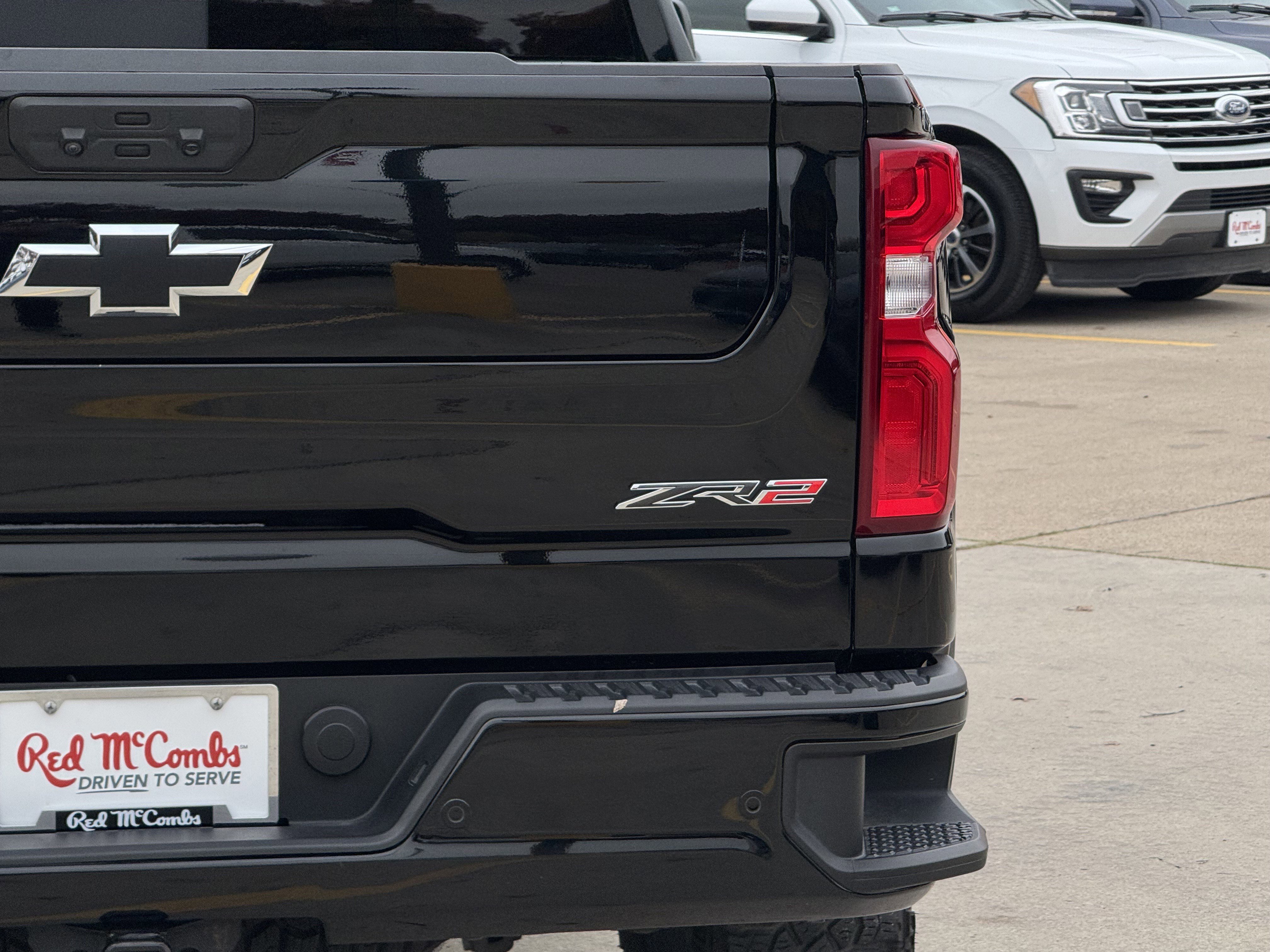 Used 2024 Chevrolet Silverado 1500 ZR2 w/ Technology Package image 11