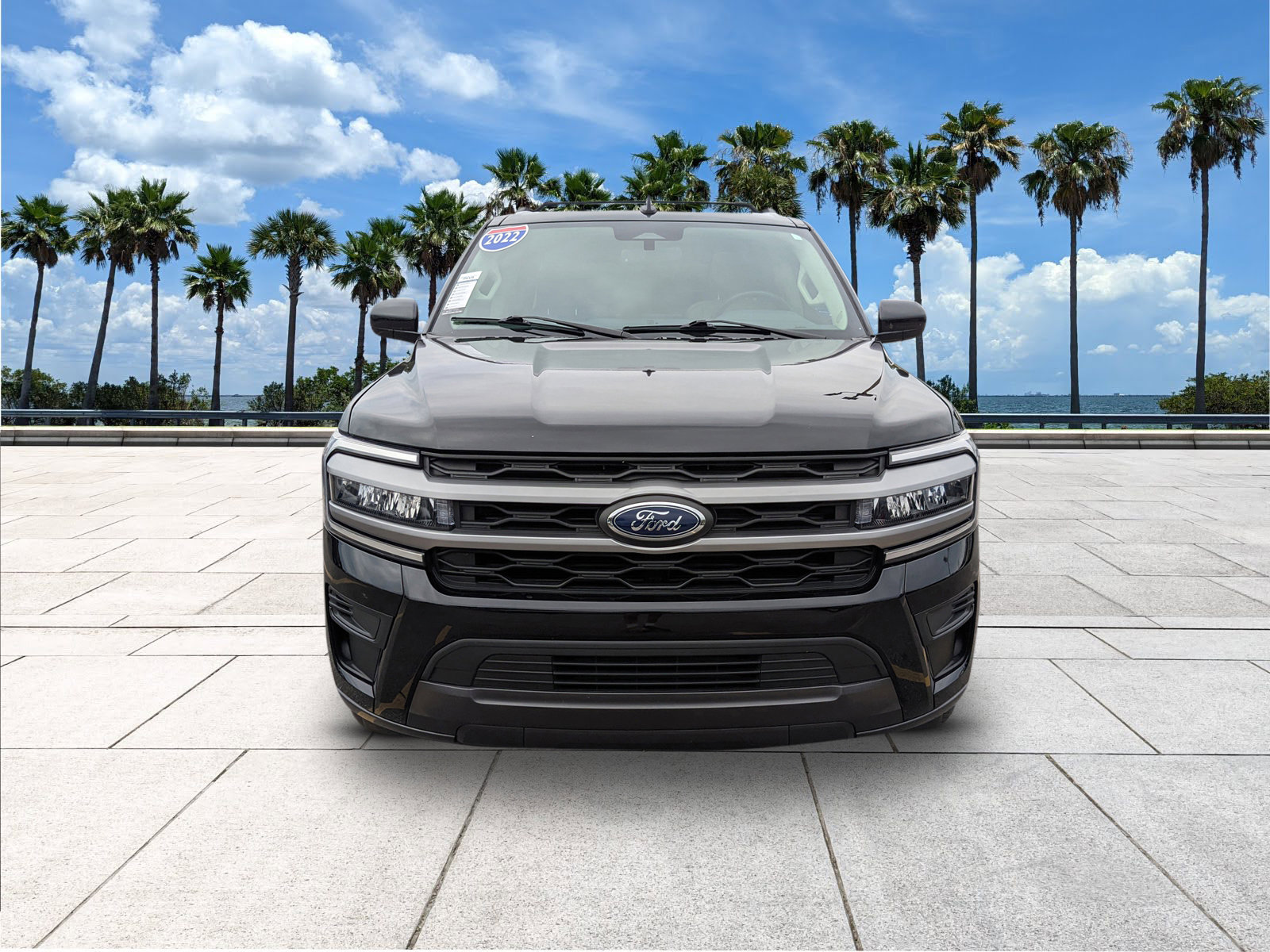 Certified 2022 Ford Expedition XLT image 3