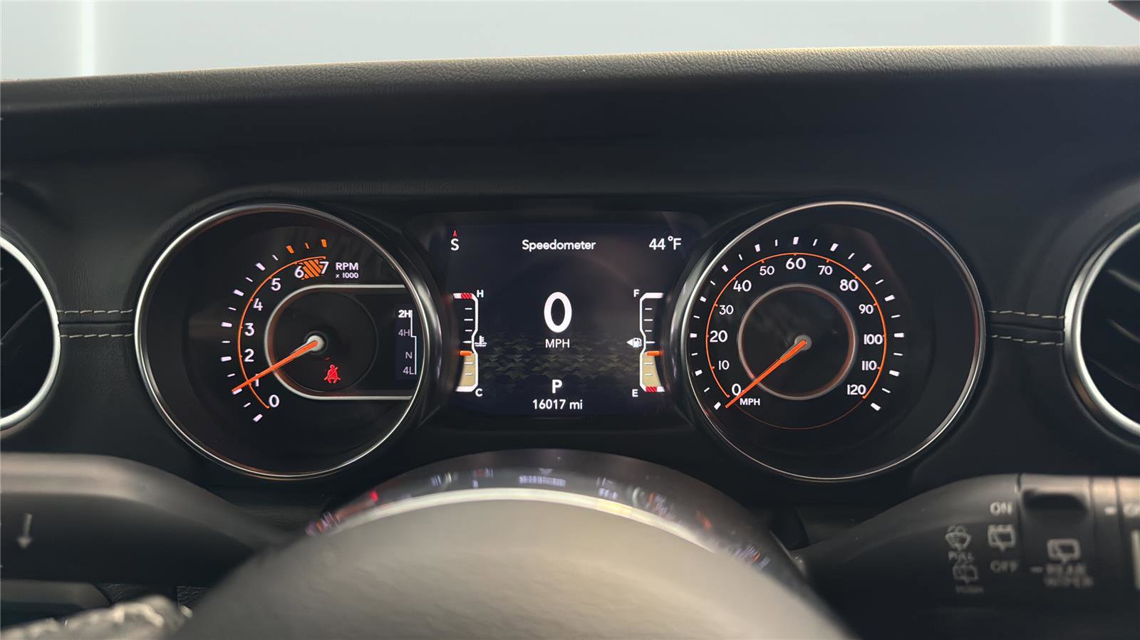 Used 2023 Jeep Wrangler Sahara w/ Cold Weather Group image 15