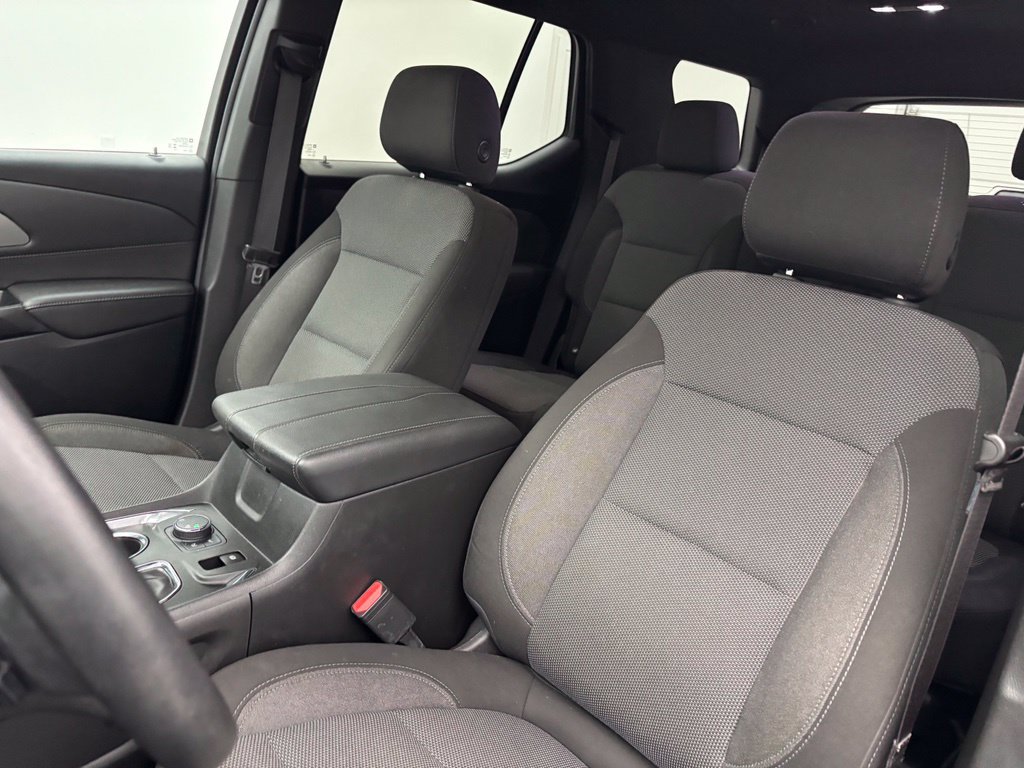 Used 2023 Chevrolet Traverse LT AWD/4WD image 24