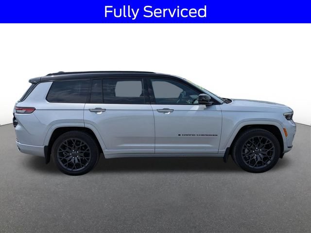 Used 2025 Jeep Grand Cherokee L Summit AWD/4WD image 2