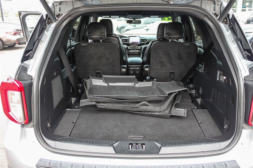 Certified 2022 Ford Explorer ST-Line w/ Class IV Trailer Tow Package image 32