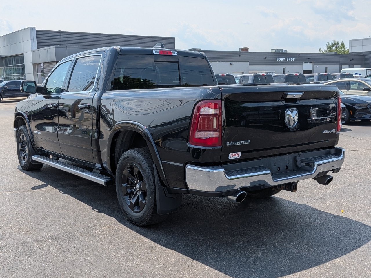 Used 2022 RAM 1500 Laramie AWD/4WD image 6