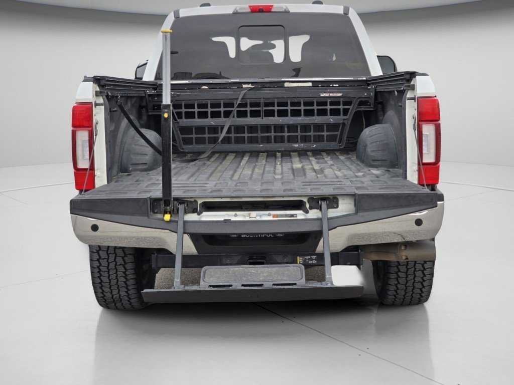 Certified 2022 Ford F350 Lariat w/ Lariat Ultimate Package image 25